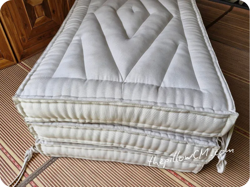 170925 tri fold mattress 4inc 5 32 ที่นอนนุ่น 3 พับ
