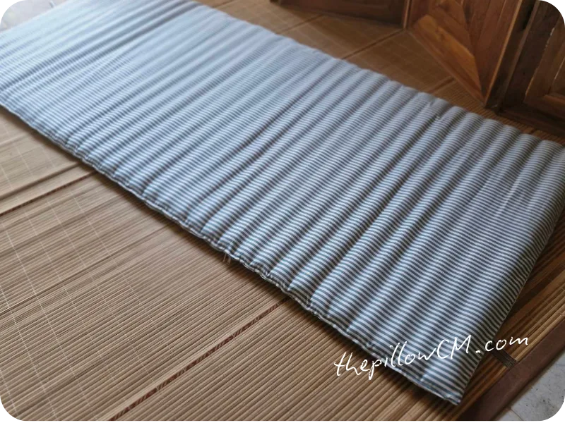 เบาะม้วนปิคนิค พกพาไปแคมป์ปิ้งหรือใช้นอกสถานที่ สะดวกสบาย