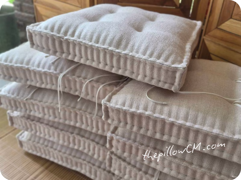 260626 custom dining chair cushion 08 138 เบาะนั่งเดี่ยวสำหรับโต๊ะอาหาร ยัดนุ่นธรรมชาติ ดีไซน์มินิมอล เรียบง่าย นั่งสบาย และเข้ากับเฟอร์นิเจอร์หลากหลายสไตล์