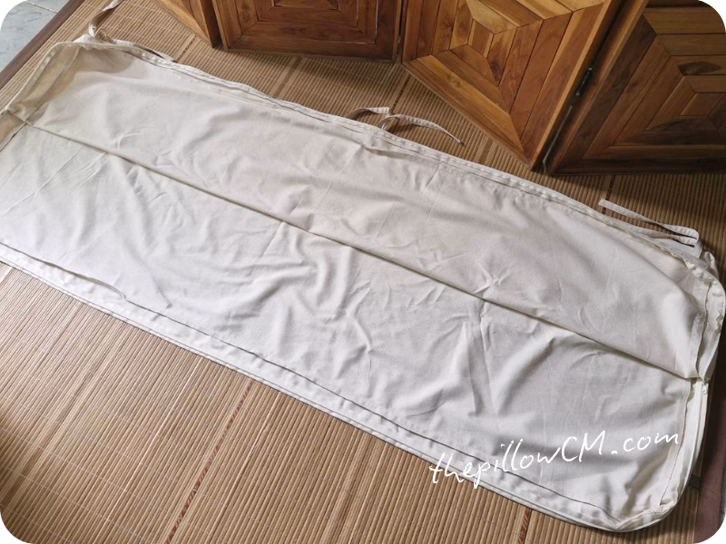 Custom Cushion Cover ผลิตตามขนาดลูกค้า ติดซิปยาว ถอดซักสะดวก พร้อมเชือกสำหรับรัดขาเก้าอี้