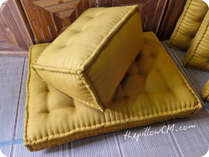 020826 wedge pillow 09 21 Trapezoid Wedge Pillow แบบสั่งทำ ยัดนุ่นธรรมชาติ ใช้เป็นหมอนพิงหัวเตียงหรือหมอนพิงหลังสำหรับมุมนั่งเล่น