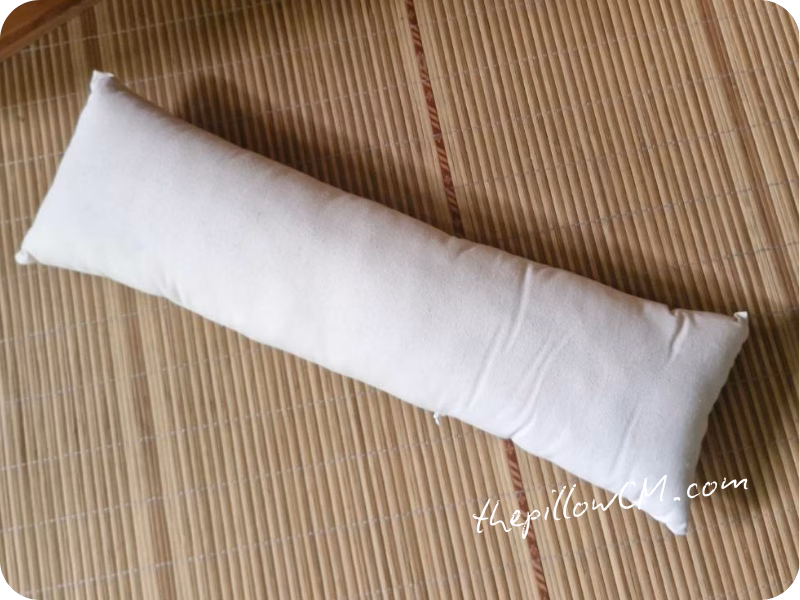 Flat Shape Pranayama Bolster หุ้มผ้ากันไรฝุ่น ยัดนุ่นแน่น รองรับสรีระได้ดี