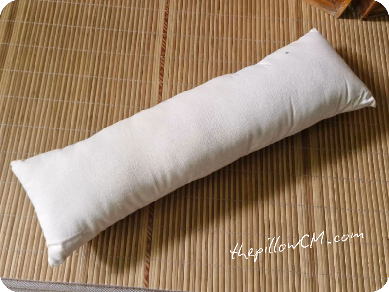 Pranayama Bolster ทรงแบน รองรับแนวหลังและเปิดทรวงอกได้อย่างเป็นธรรมชาติ