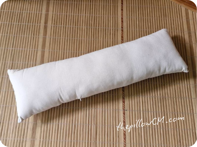 Pranayama Bolster ทรงแบน รองรับแนวหลังและเปิดทรวงอกได้อย่างเป็นธรรมชาติ