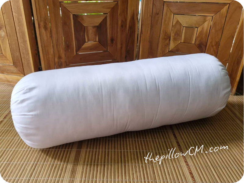 Yoga Bolster แบบกลม ยัดนุ่นธรรมชาติ ให้สัมผัสนุ่มแต่แน่น เหมาะสำหรับการผ่อนคลาย