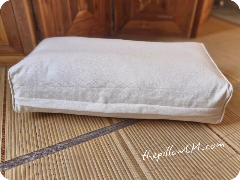 หมอนโยคะสำหรับ Restorative Yoga หุ้มผ้ากันไรฝุ่น พร้อมซิปเติมนุ่นเพื่อการใช้งานระยะยาว