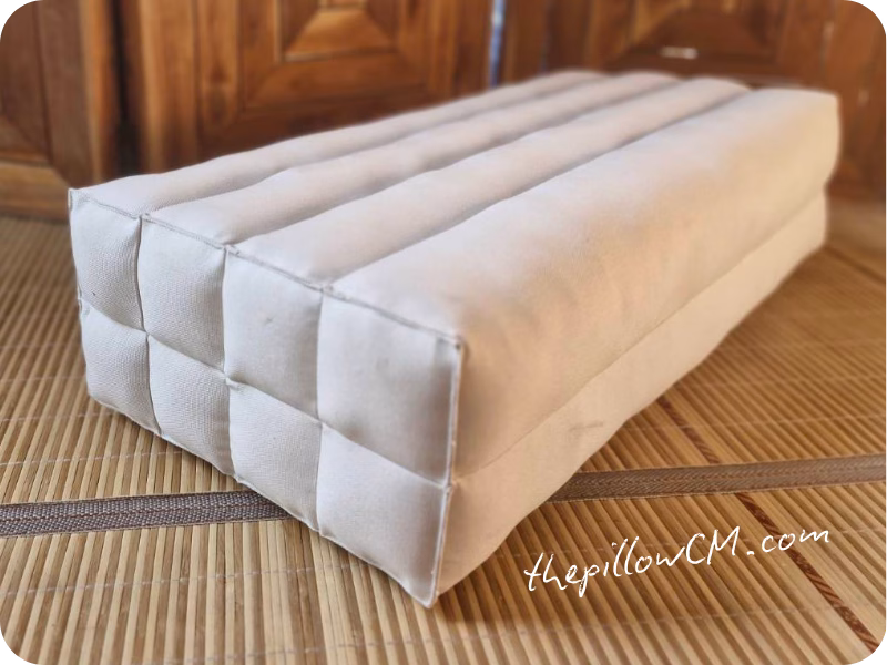 230826 yoga bolster 15 29 หมอนหกยัดนุ่นแน่น ทรงสูง รองรับหลังและคอได้ดี ไม่ยุบแบนง่าย