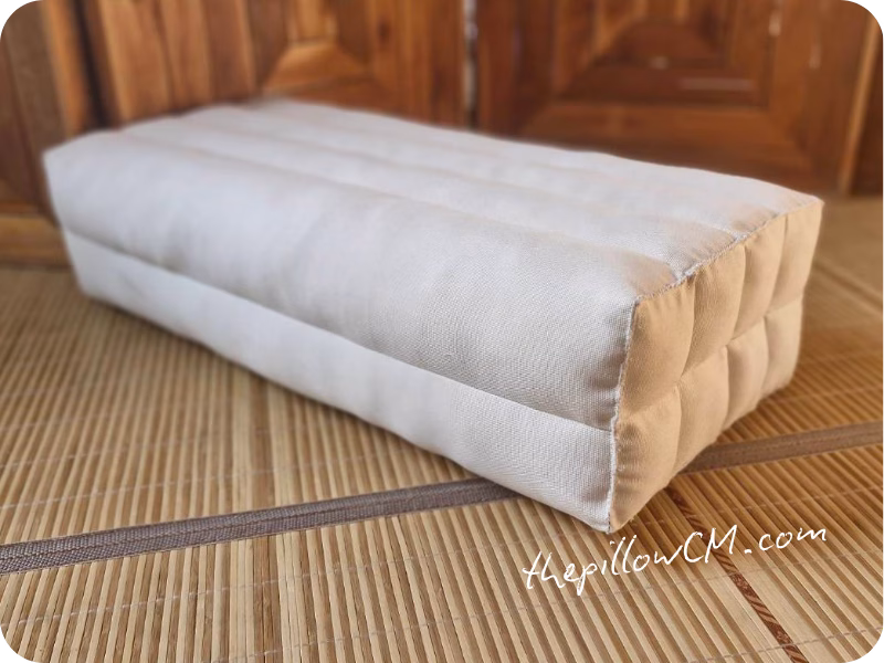 230826 yoga bolster 16 28 หมอนหกยัดนุ่นธรรมชาติแน่น ไม่ยุบง่าย คงรูปดี ใช้งานได้นาน