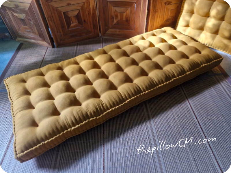 เบาะนั่งยาว Window Seat Cushion ผลิตตามขนาดพื้นที่จริงและยัดนุ่นทั้งชิ้น