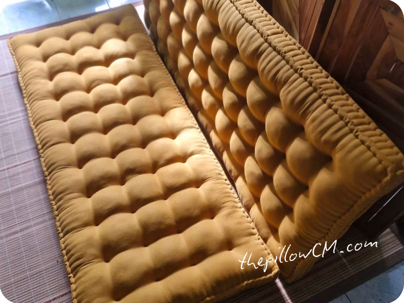 Window Seat Cushion ยัดนุ่นแน่น เย็บบุ๋มเป็นจุดแบบ French Mattress